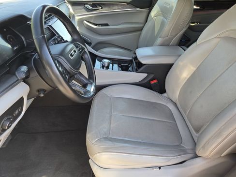 Used 2021 Jeep Grand Cherokee L Overland AWD/4WD image 13