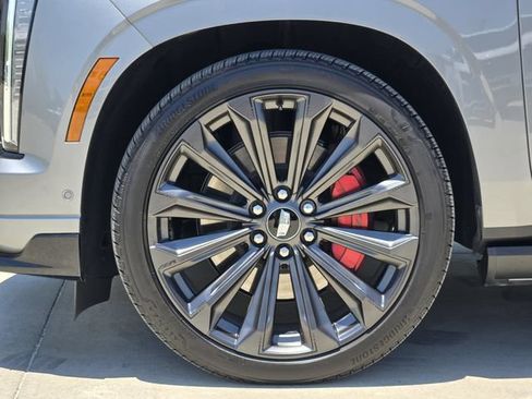Used 2026 Cadillac Escalade V w/ LPO, Floor Liner Package AWD/4WD image 11