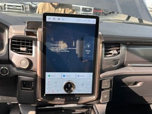 Used 2024 Ford F150 Lightning Lariat image 26