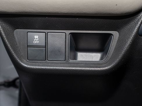 Certified 2023 Honda HR-V LX image 28