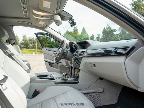 Used 2010 Mercedes-Benz E 63 AMG Sedan image 49