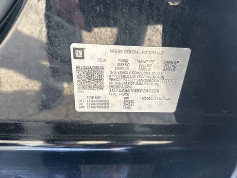 Used 2019 GMC Sierra 2500 Denali w/ Duramax Plus Package AWD/4WD image 41