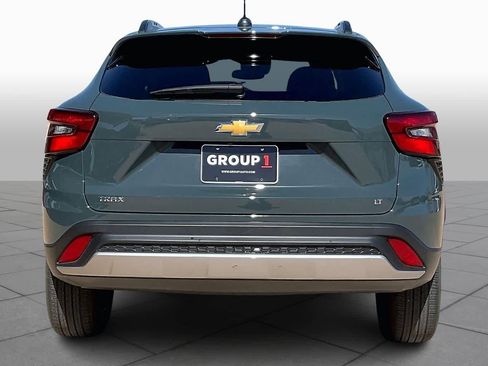 Certified 2025 Chevrolet Trax LT image 5