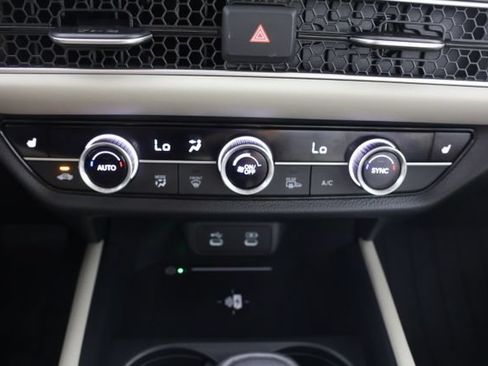 Used 2026 Honda HR-V EX-L image 15