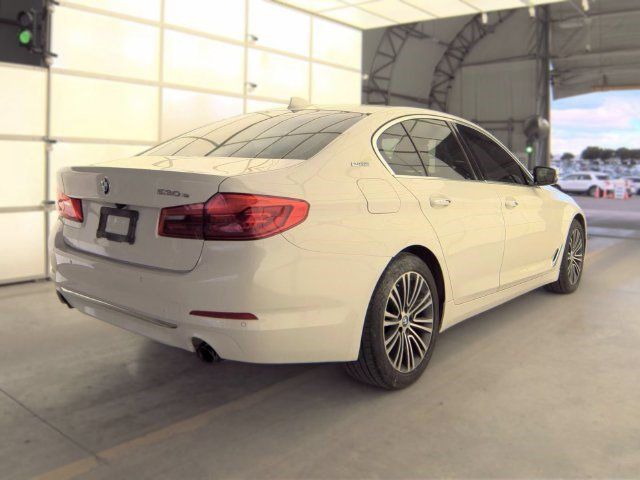 Used 2018 BMW 530e RWD image 4