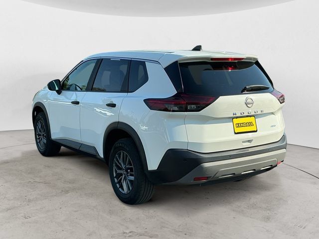 Used 2023 Nissan Rogue S AWD/4WD image 7