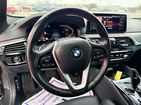 Used 2023 BMW 530i xDrive w/ Premium Package image 11