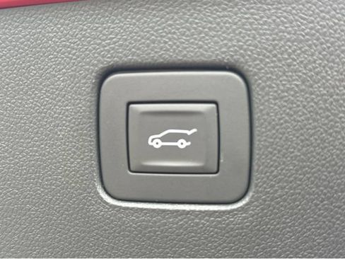 New 2026 Buick Envista Sport Touring w/ Convenience I Package FWD image 32