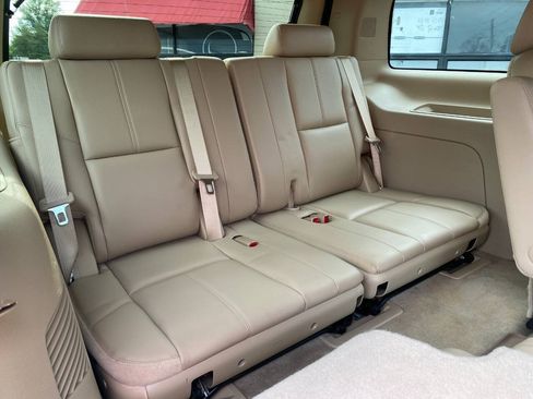 Used 2013 GMC Yukon SLT AWD/4WD image 28