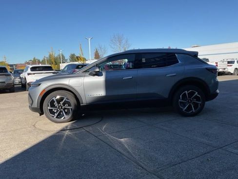 New 2026 Chevrolet Equinox EV LT image 4