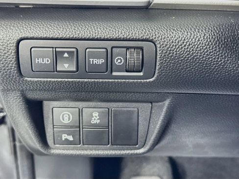 Used 2020 Honda Accord Touring image 10