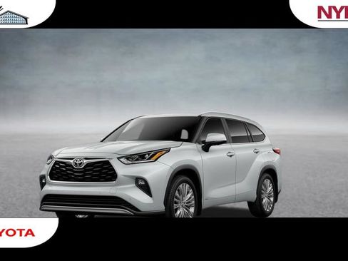 New 2026 Toyota Highlander Platinum AWD/4WD image 1