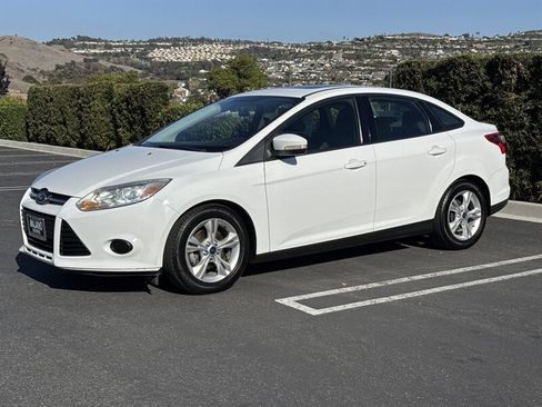 Used 2014 Ford Focus SE image 3