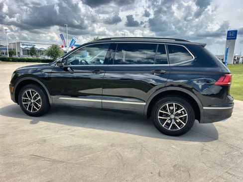 Used 2021 Volkswagen Tiguan S FWD image 4
