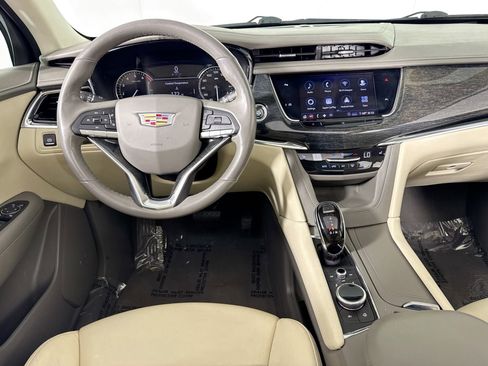 Used 2020 Cadillac XT6 Premium Luxury image 28