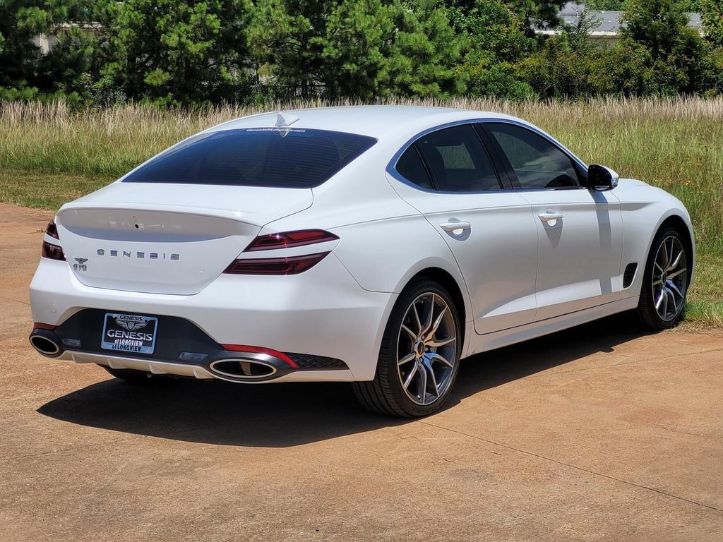 Used 2025 Genesis G70 2.5T RWD image 4