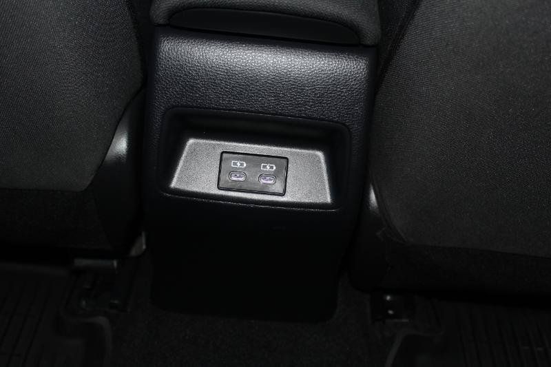 Used 2025 Toyota Corolla LE FWD image 18