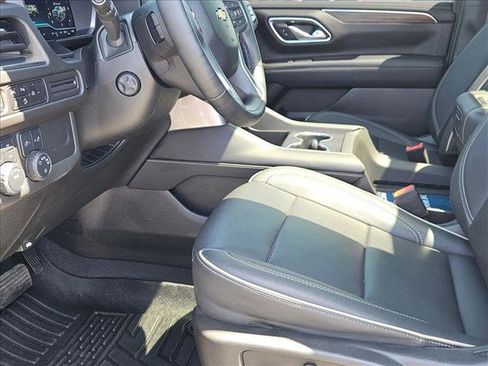 Used 2023 Chevrolet Tahoe Premier AWD/4WD image 19