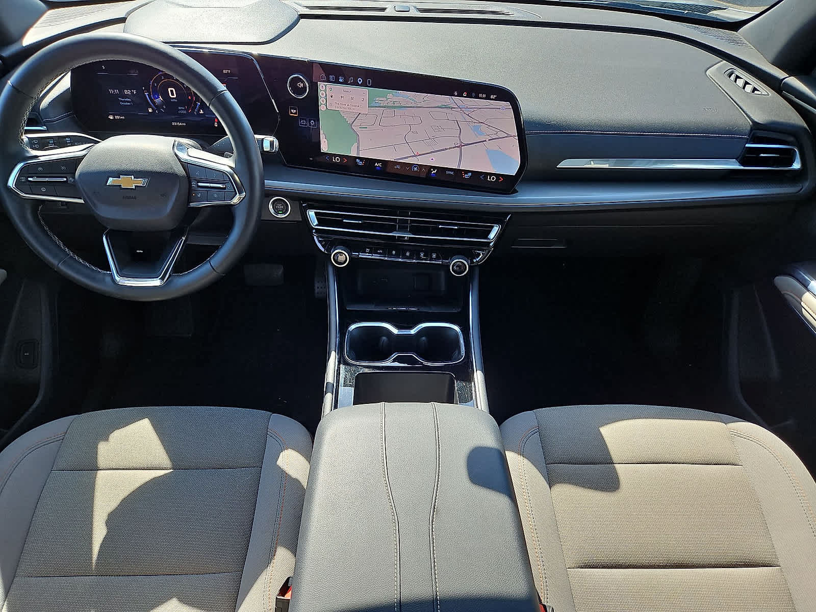 Used 2026 Chevrolet Traverse LT w/ Driver Confidence Package FWD image 11