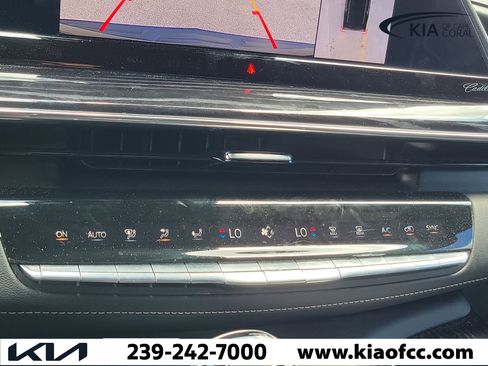 Used 2022 Cadillac Escalade ESV Sport w/ Touring Package RWD image 32