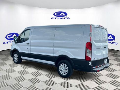 Used 2022 Ford Transit 250 Low Roof w/ Exterior Upgrade Package RWD image 7