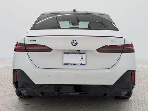 New 2026 BMW 530i xDrive w/ M Sport Package AWD/4WD image 10