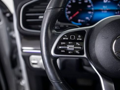 Used 2020 Mercedes-Benz GLS 450 4MATIC image 37