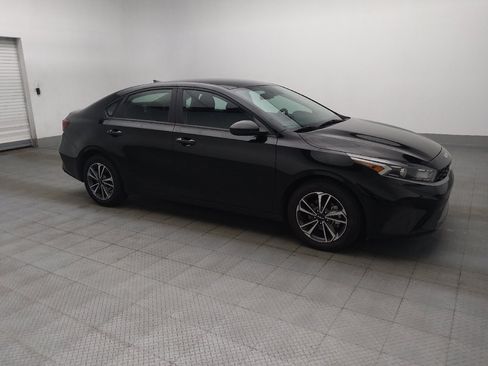 Used 2024 Kia Forte LXS FWD image 11