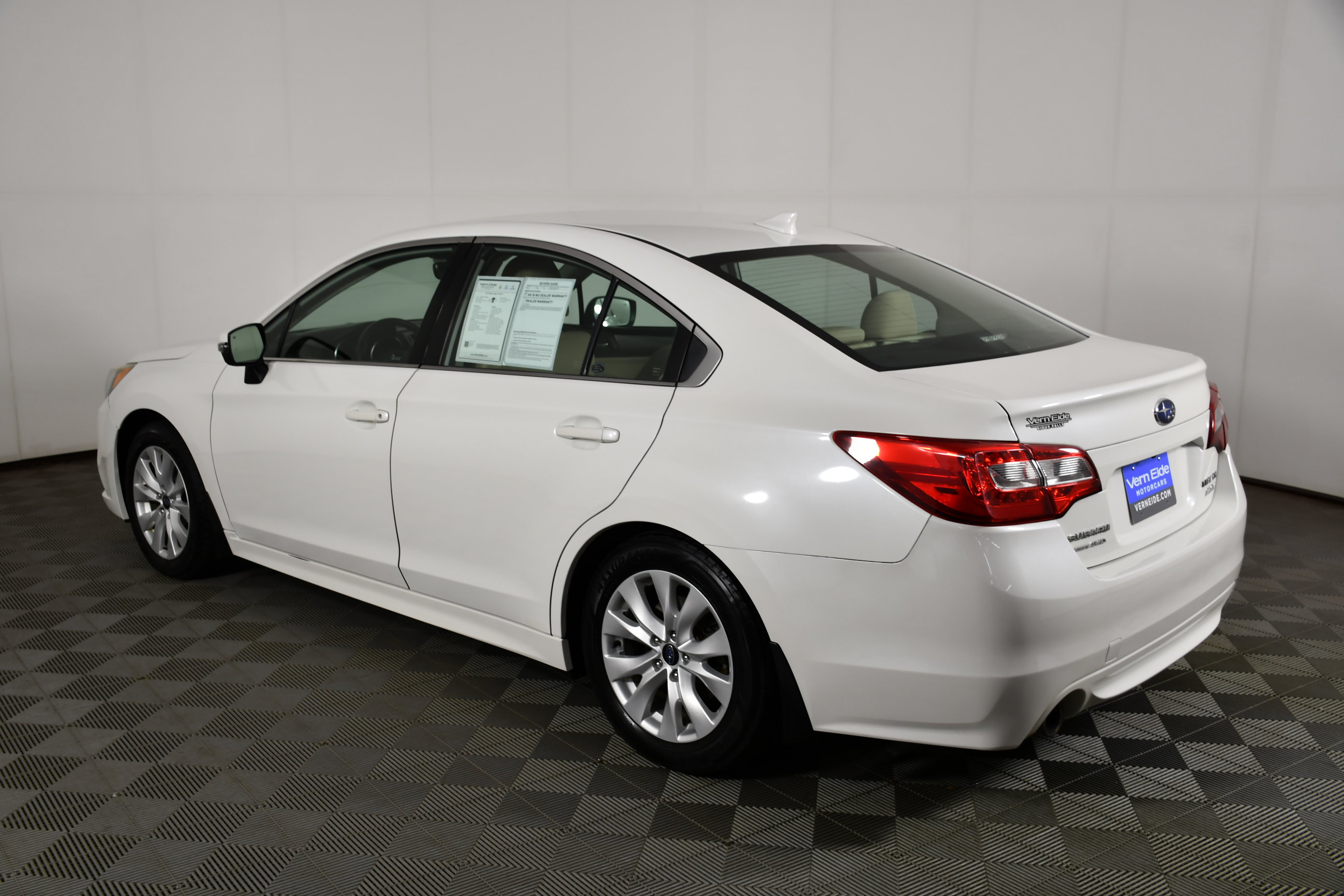Used 2017 Subaru Legacy 2.5i Premium AWD/4WD image 8