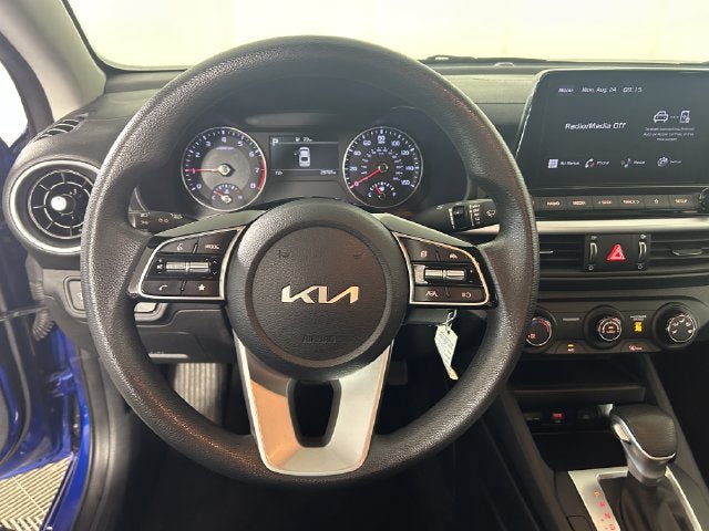Used 2024 Kia Forte LXS w/ LXS Technology Package FWD image 14