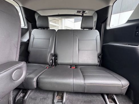 Used 2021 Chevrolet Traverse Premier AWD/4WD image 26