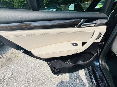 Used 2018 BMW X4 xDrive28i AWD/4WD image 12