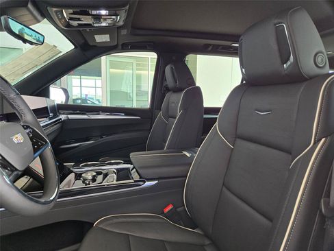 New 2026 Cadillac Escalade Sport w/ Touring Package AWD/4WD image 30