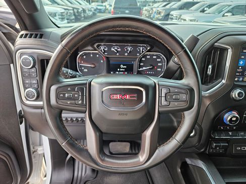 Used 2023 GMC Sierra 2500 AT4 AWD/4WD image 18