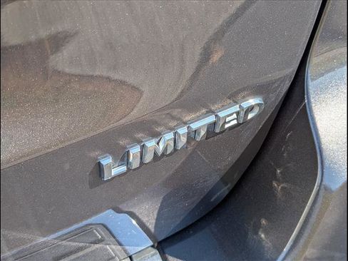 Used 2018 Jeep Grand Cherokee Limited image 8