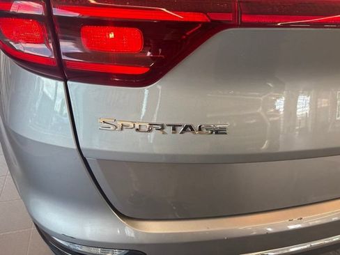 Used 2022 Kia Sportage LX FWD image 14