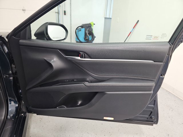 Used 2018 Toyota Camry XLE w/ Driver Assist Package FWD image 34