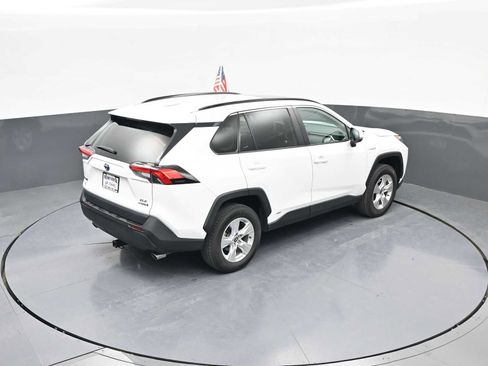 Used 2021 Toyota RAV4 XLE w/ Convenience Package image 33