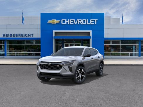 New 2026 Chevrolet Trax RS w/ Driver Confidence Package FWD image 32