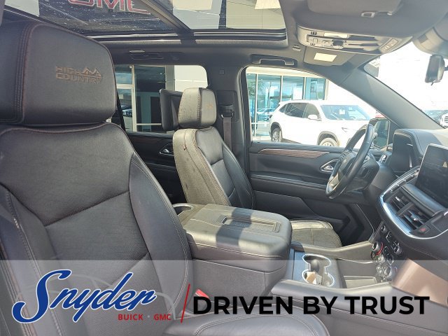 Used 2023 Chevrolet Suburban High Country AWD/4WD image 44