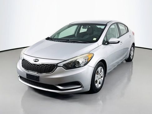 Used 2016 Kia Forte LX FWD image 3