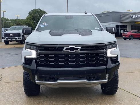Used 2025 Chevrolet Silverado 1500 ZR2 w/ Technology Package AWD/4WD image 28