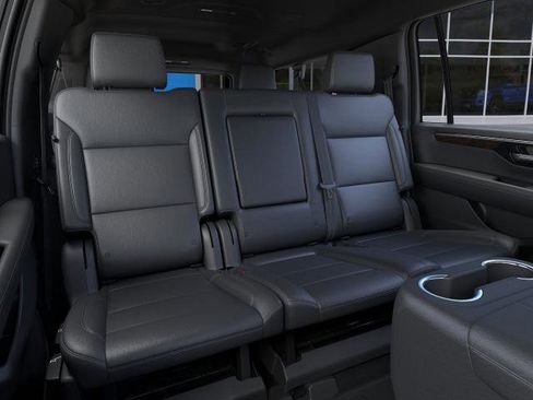 New 2026 Chevrolet Suburban LT w/ Comfort Package image 17