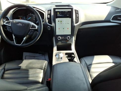 Certified 2023 Ford Edge SEL w/ Convenience Package image 11