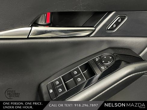 Certified 2025 MAZDA CX-30 AWD 2.5 S w/ Preferred Package image 21