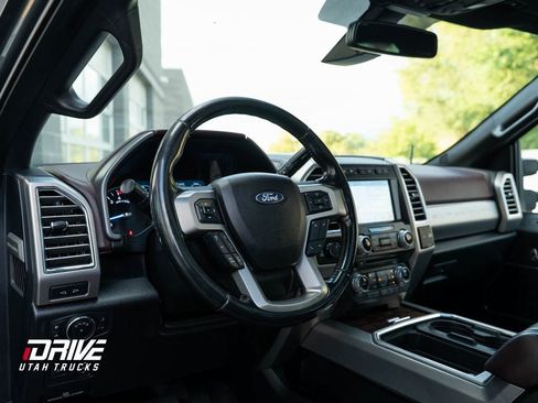 Used 2017 Ford F250 Platinum w/ Platinum Ultimate Package image 33