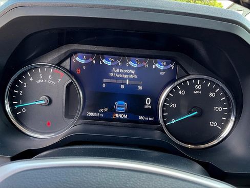 Used 2024 Ford Expedition XLT image 19