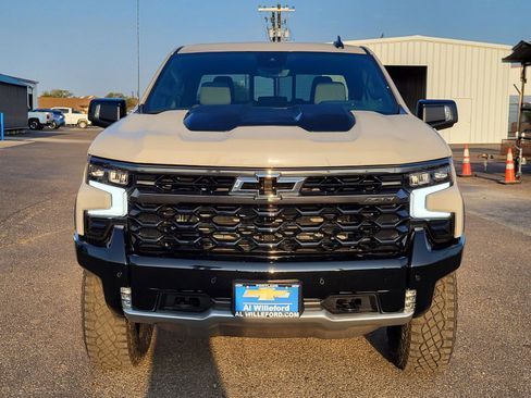 New 2026 Chevrolet Silverado 1500 ZR2 w/ Dark Appearance Package image 8