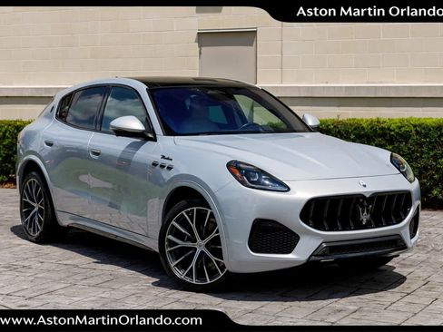 Used 2023 Maserati Grecale Modena AWD/4WD image 30