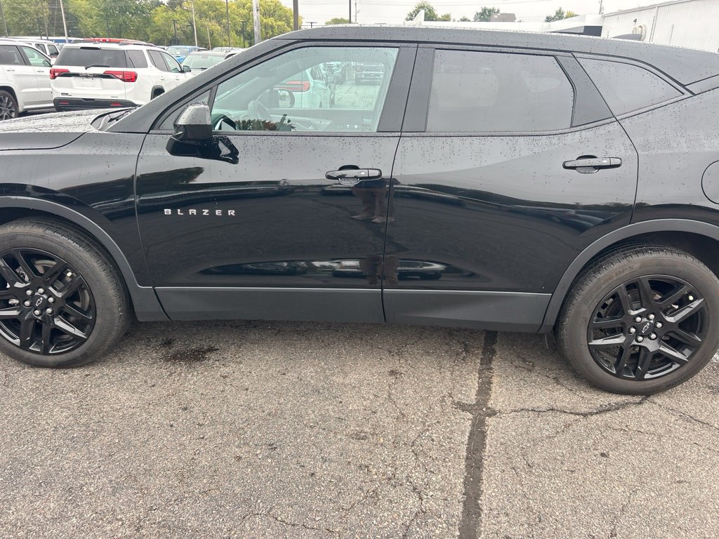 Used 2022 Chevrolet Blazer LT w/ LPO, Cargo Package AWD/4WD image 7